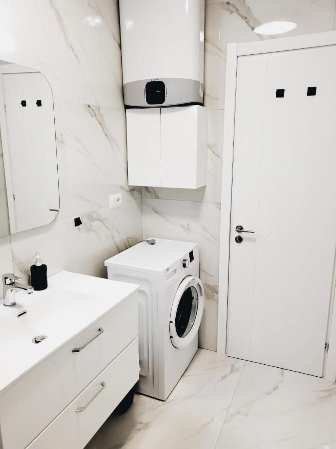 Stella Apartment Саранда Екстер'єр фото