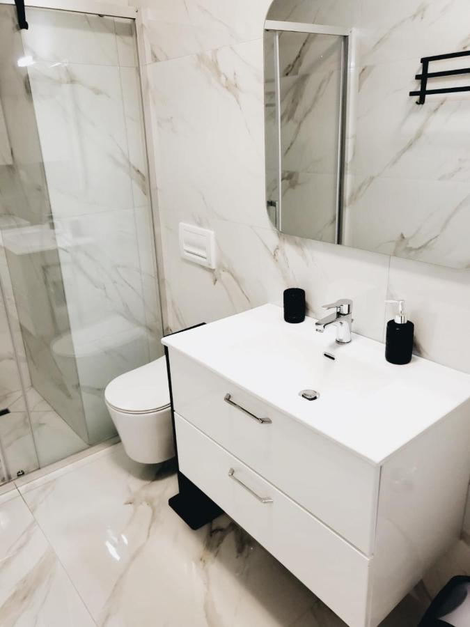 Stella Apartment Саранда Екстер'єр фото